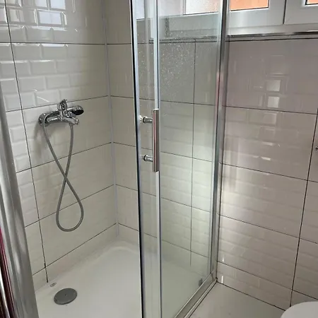 Lara Kupres (Canton 10)